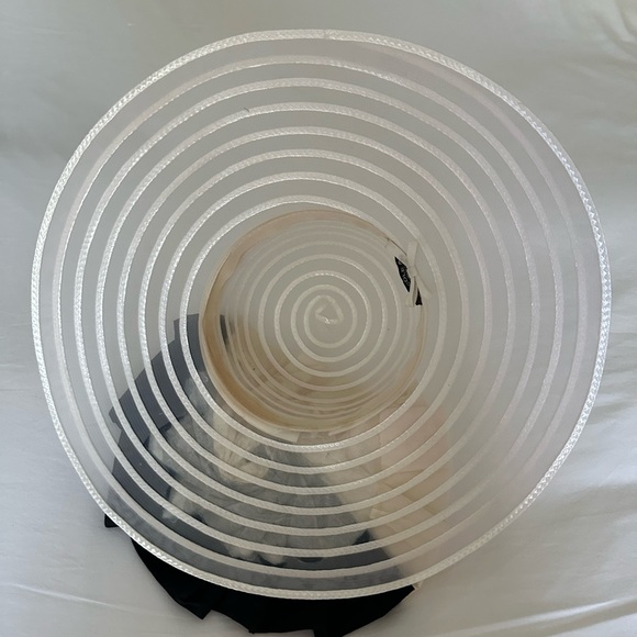 Nicole & Co Derby Hat with silk accents - Picture 7 of 7